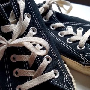 black Converse all stars